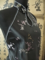 Chinese topje met opening en bloemen (zwart)