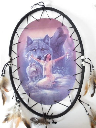Ovaal Dromenvanger Mediterende vrouw met wolven